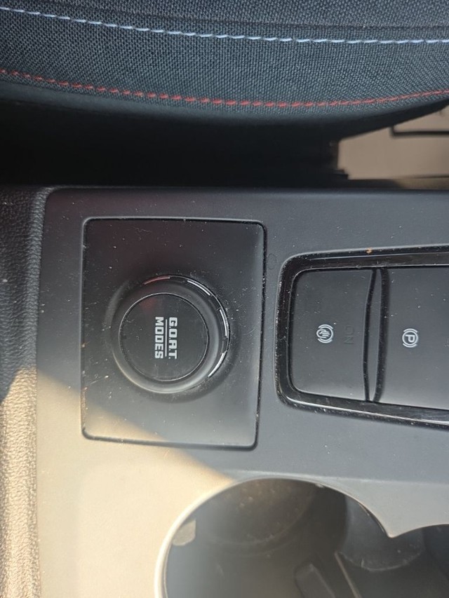 Ford Bronco Sport Vehicle Full-screen Gallery Image 15