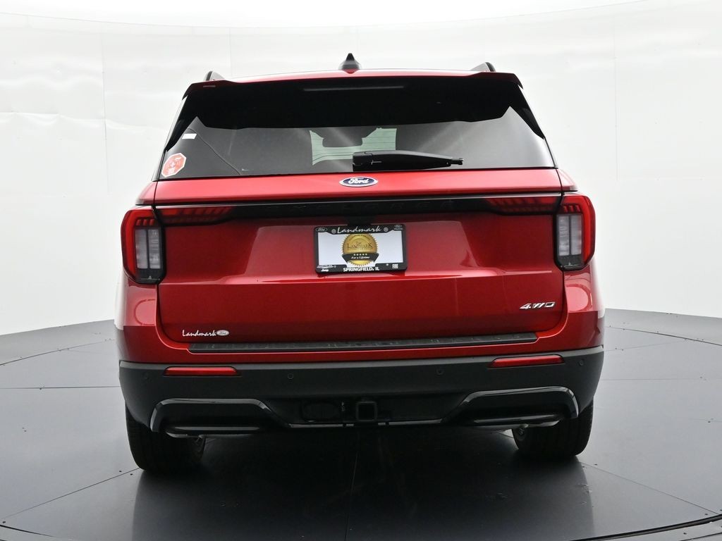 Ford Explorer Vehicle Full-screen Gallery Image 7