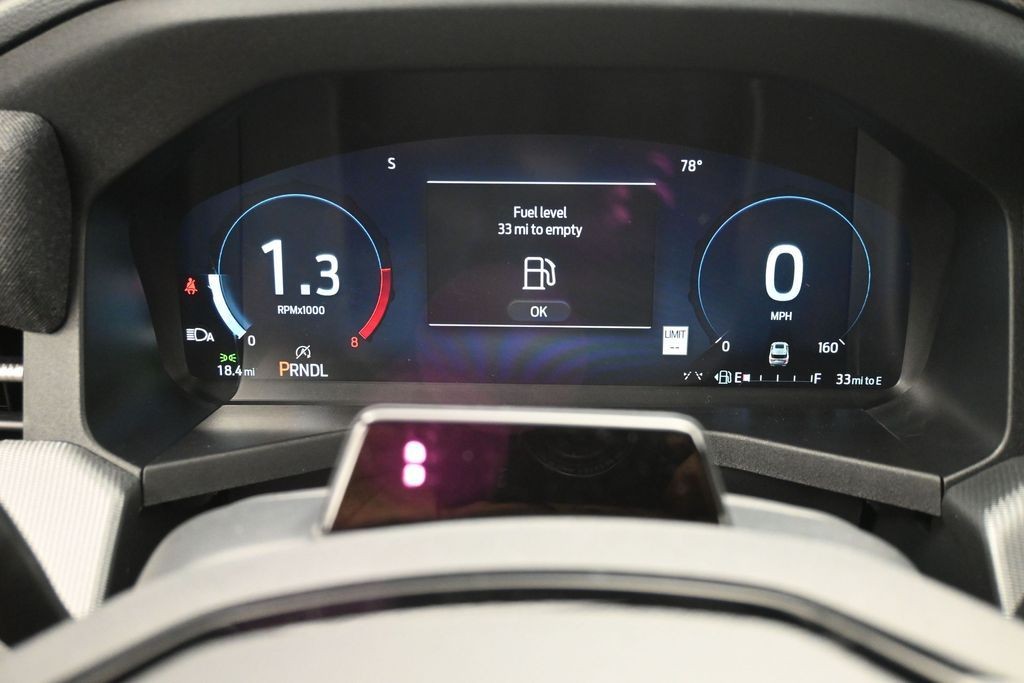 Ford Explorer Vehicle Full-screen Gallery Image 10