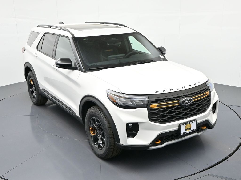 Ford Explorer Vehicle Full-screen Gallery Image 26
