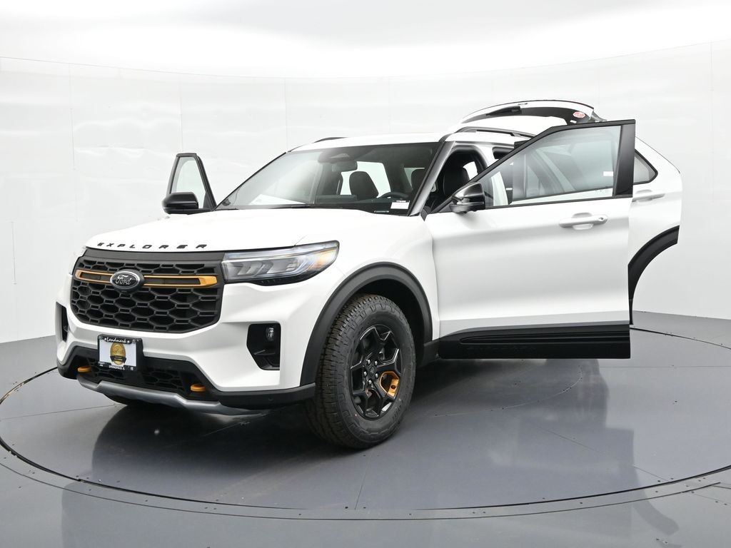Ford Explorer Vehicle Full-screen Gallery Image 36
