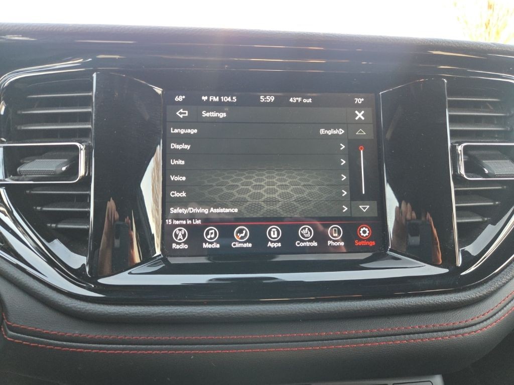 Dodge Durango Vehicle Full-screen Gallery Image 13