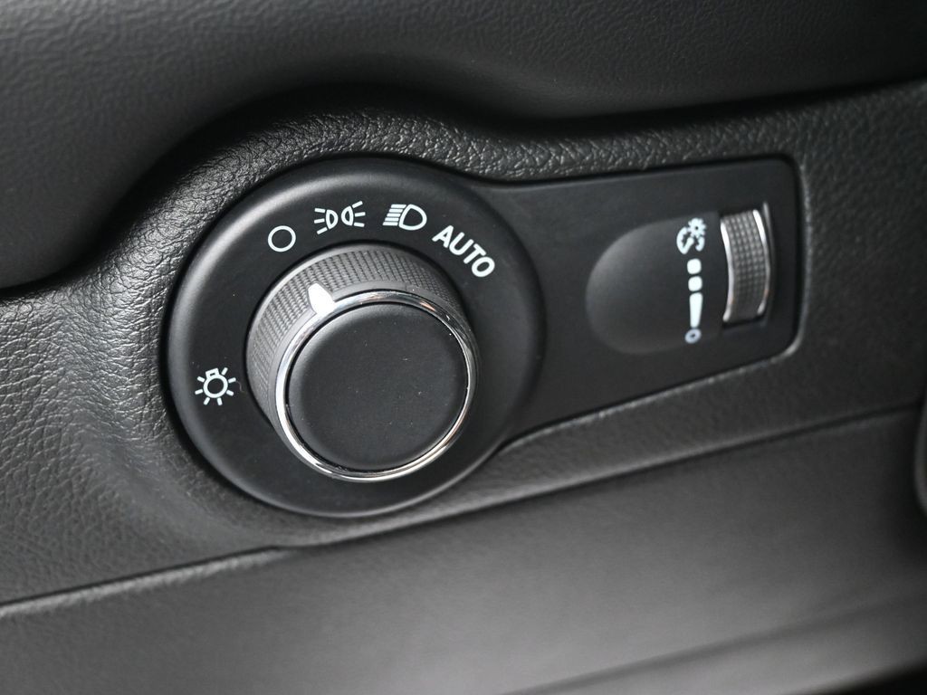Dodge Durango Vehicle Full-screen Gallery Image 19
