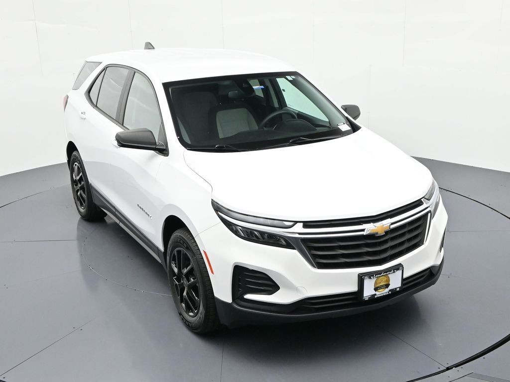 Chevrolet Equinox Vehicle Full-screen Gallery Image 26