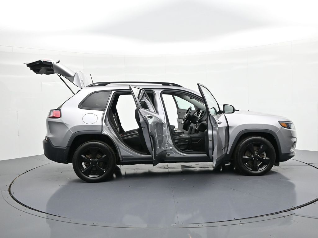 Jeep Cherokee Vehicle Full-screen Gallery Image 29
