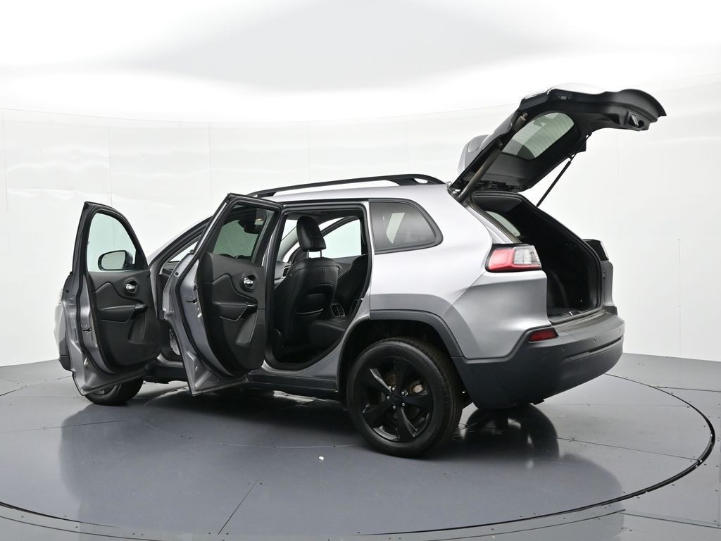 Jeep Cherokee Vehicle Full-screen Gallery Image 30