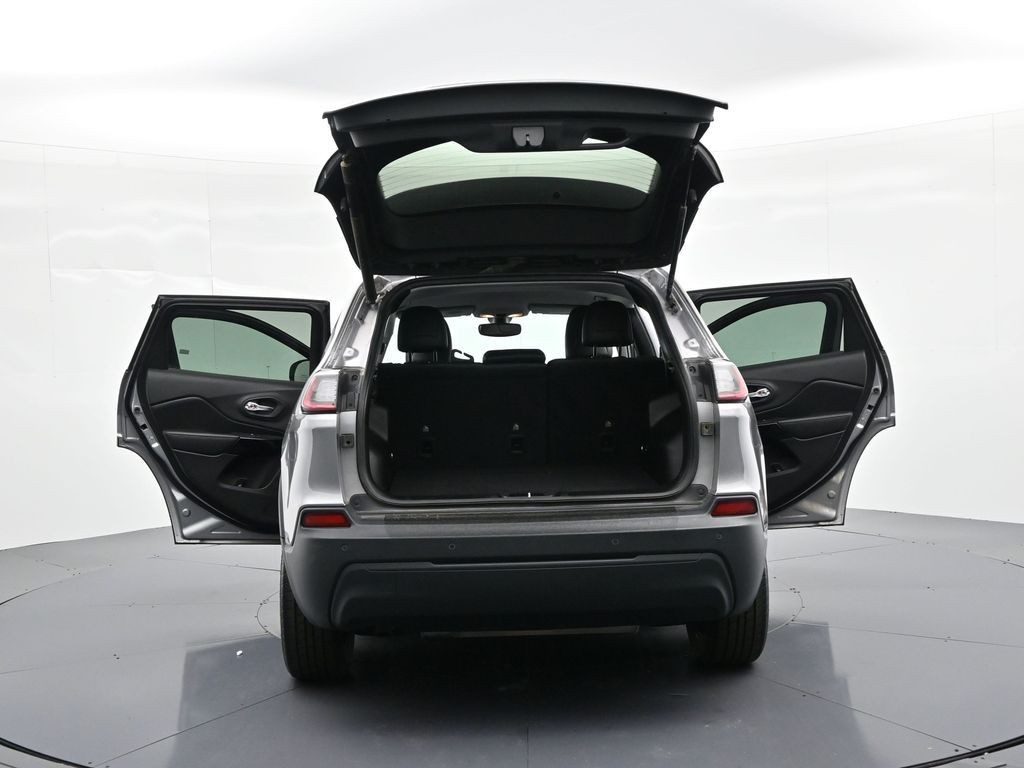 Jeep Cherokee Vehicle Full-screen Gallery Image 32