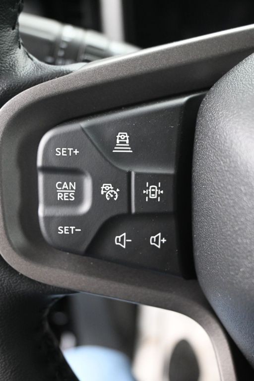 Ford Bronco Vehicle Full-screen Gallery Image 21