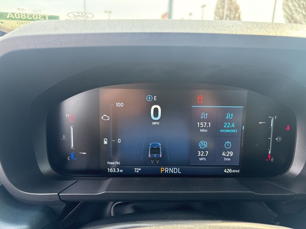 Ford Maverick Vehicle Full-screen Gallery Image 10