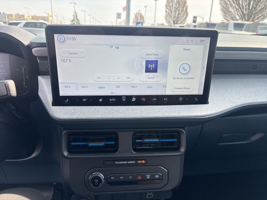 Ford Maverick Vehicle Full-screen Gallery Image 12