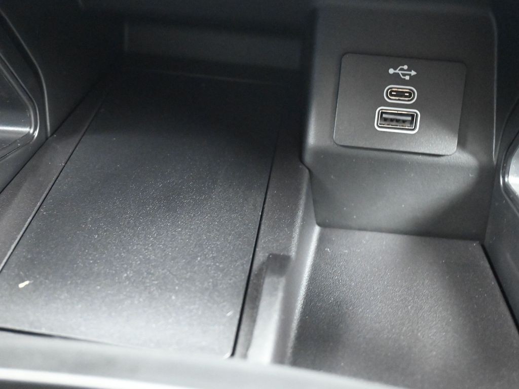 Ford Ranger Vehicle Full-screen Gallery Image 14