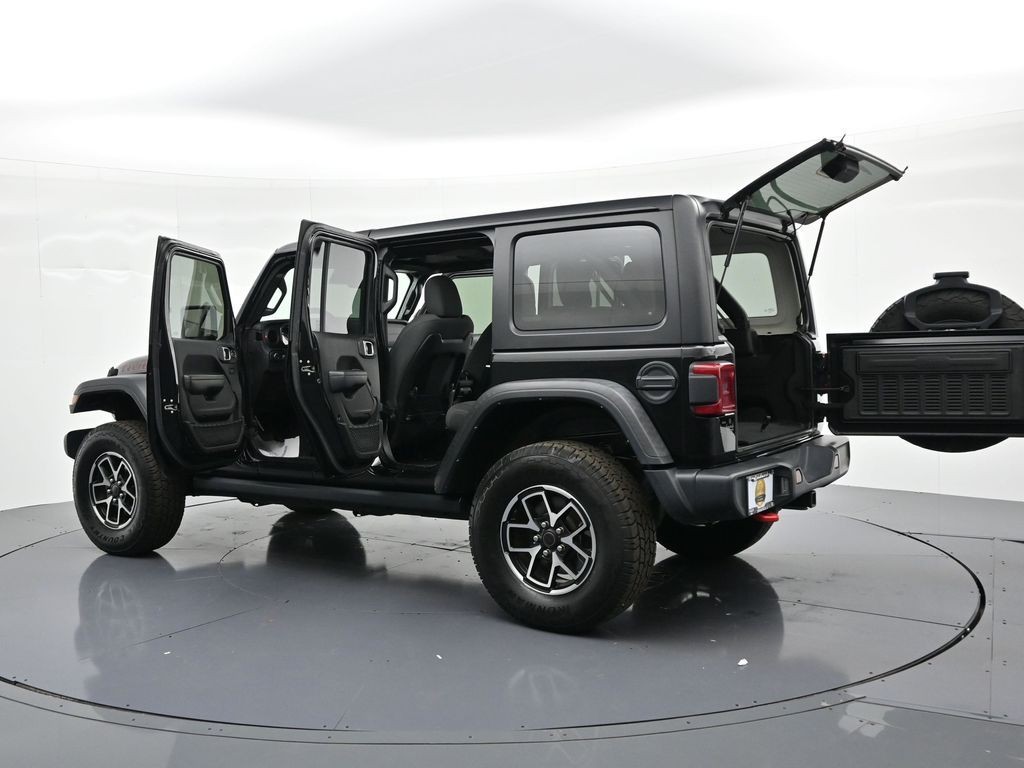 Jeep Wrangler Vehicle Full-screen Gallery Image 31