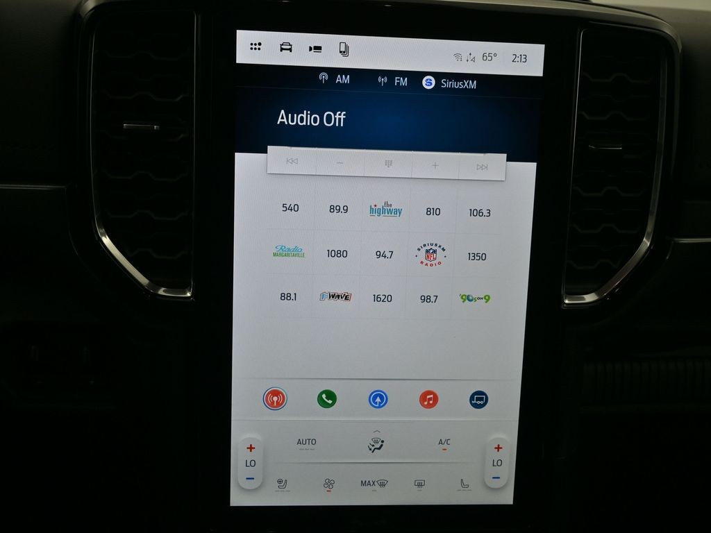 Ford Ranger Vehicle Full-screen Gallery Image 11