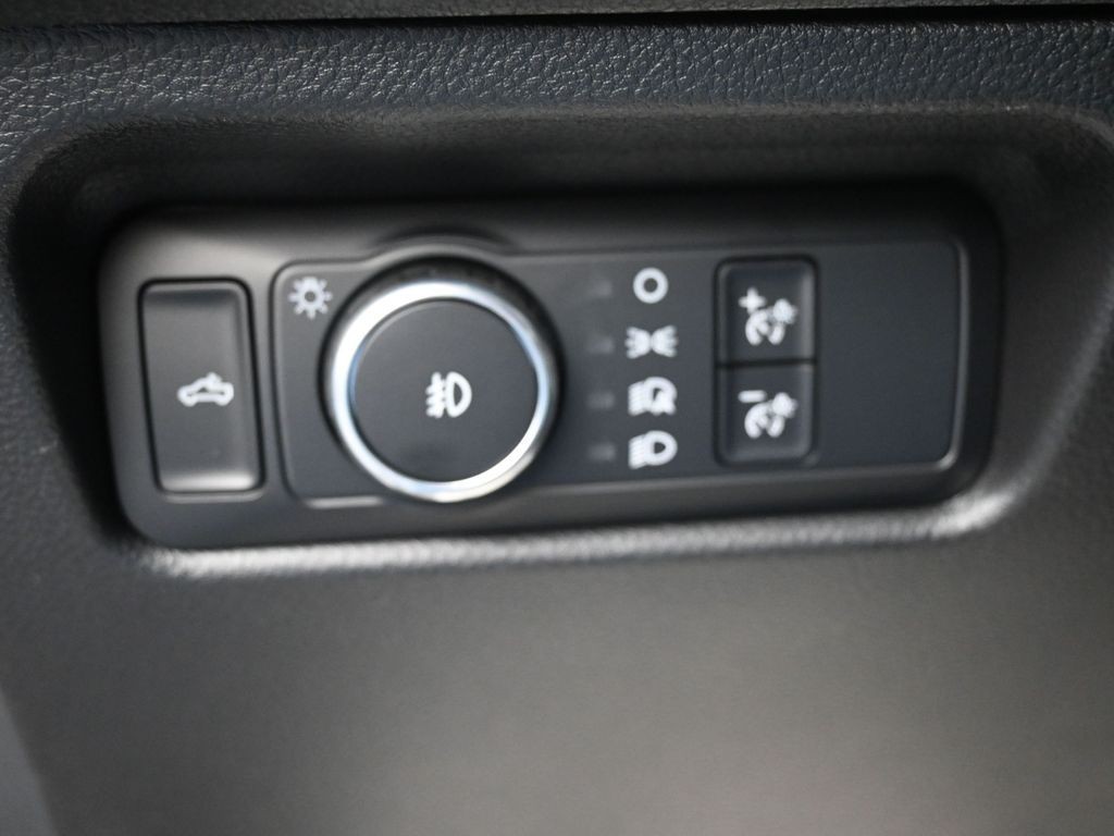 Ford Ranger Vehicle Full-screen Gallery Image 22