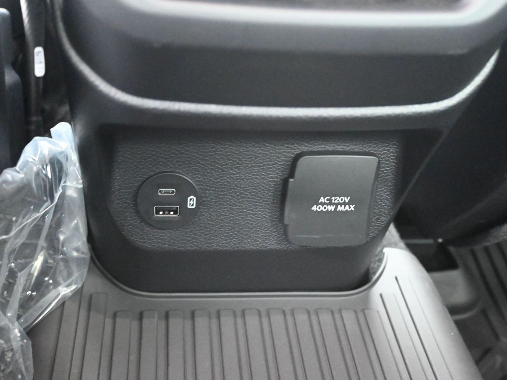 Ford Ranger Vehicle Full-screen Gallery Image 25