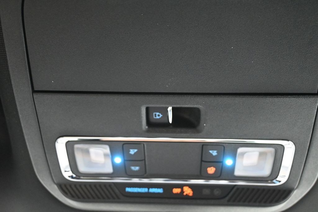 Ford F-150 Vehicle Full-screen Gallery Image 20