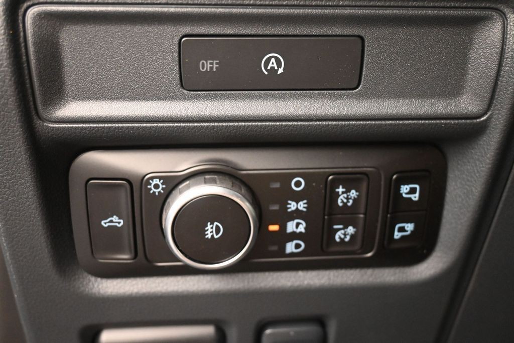 Ford F-150 Vehicle Full-screen Gallery Image 26