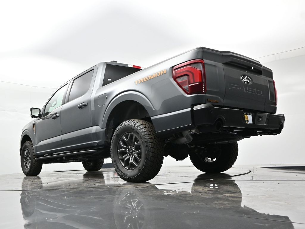 Ford F-150 Vehicle Full-screen Gallery Image 35