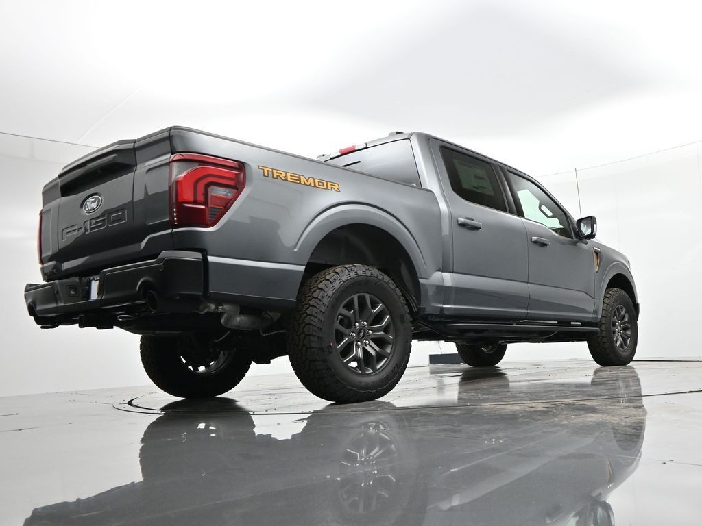 Ford F-150 Vehicle Full-screen Gallery Image 37