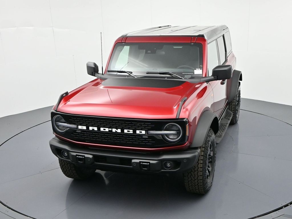 Ford Bronco Vehicle Full-screen Gallery Image 25