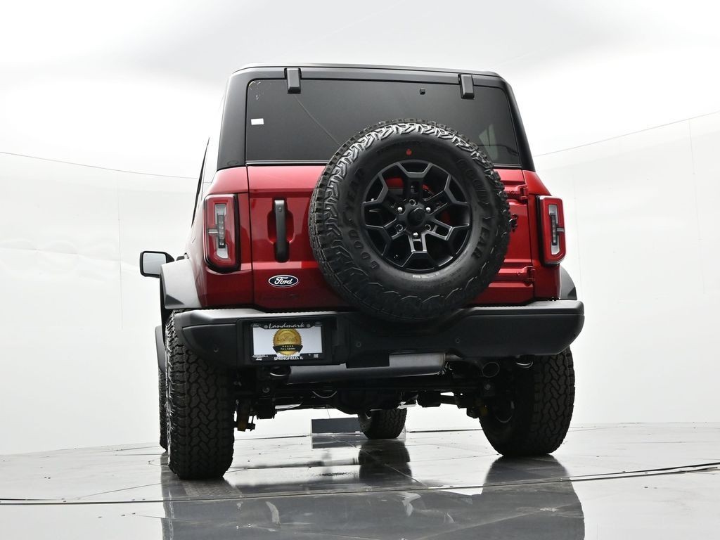 Ford Bronco Vehicle Full-screen Gallery Image 28