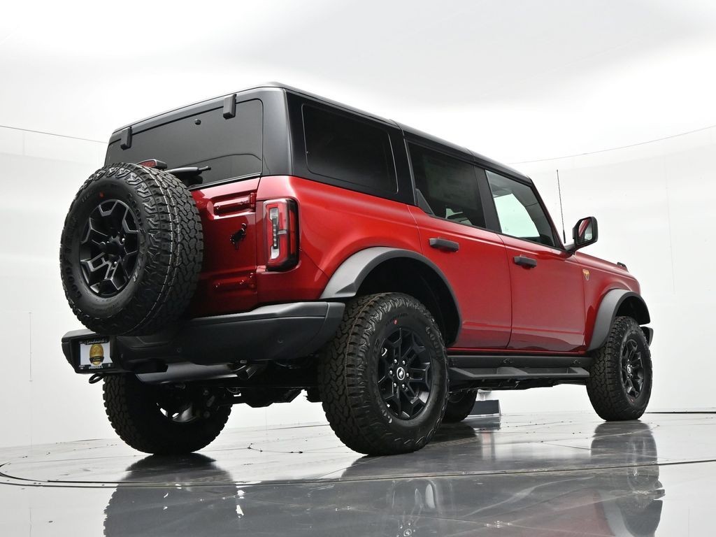 Ford Bronco Vehicle Full-screen Gallery Image 29