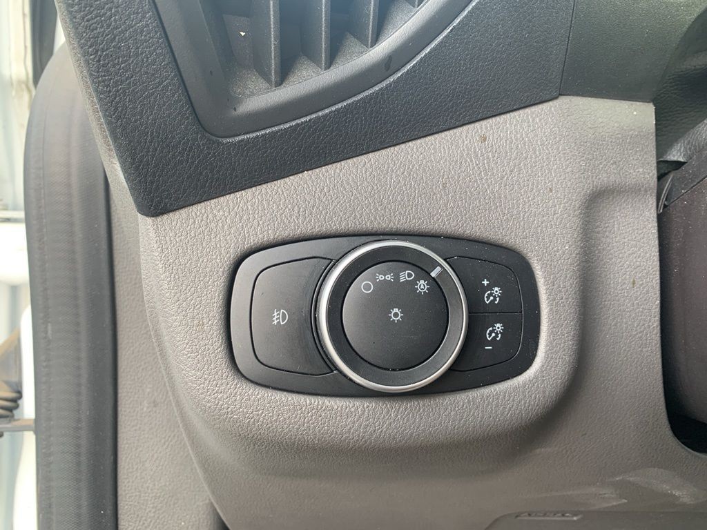 Ford Transit Connect Van Vehicle Full-screen Gallery Image 10