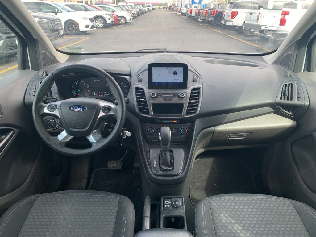 Ford Transit Connect Van Vehicle Full-screen Gallery Image 16