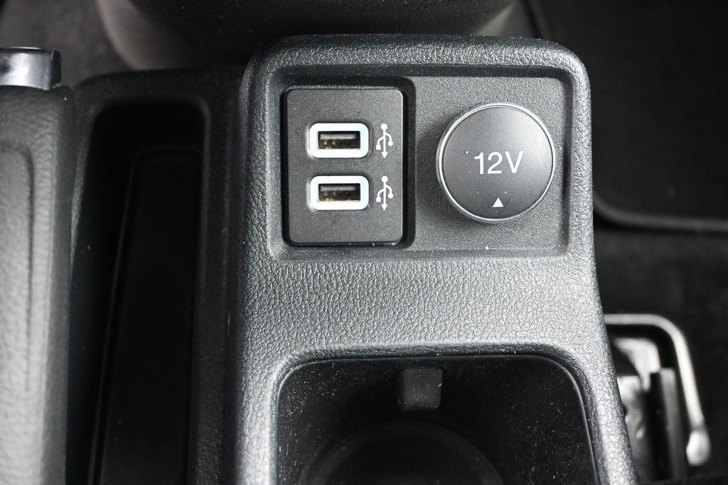 Ford Transit Connect Van Vehicle Full-screen Gallery Image 17