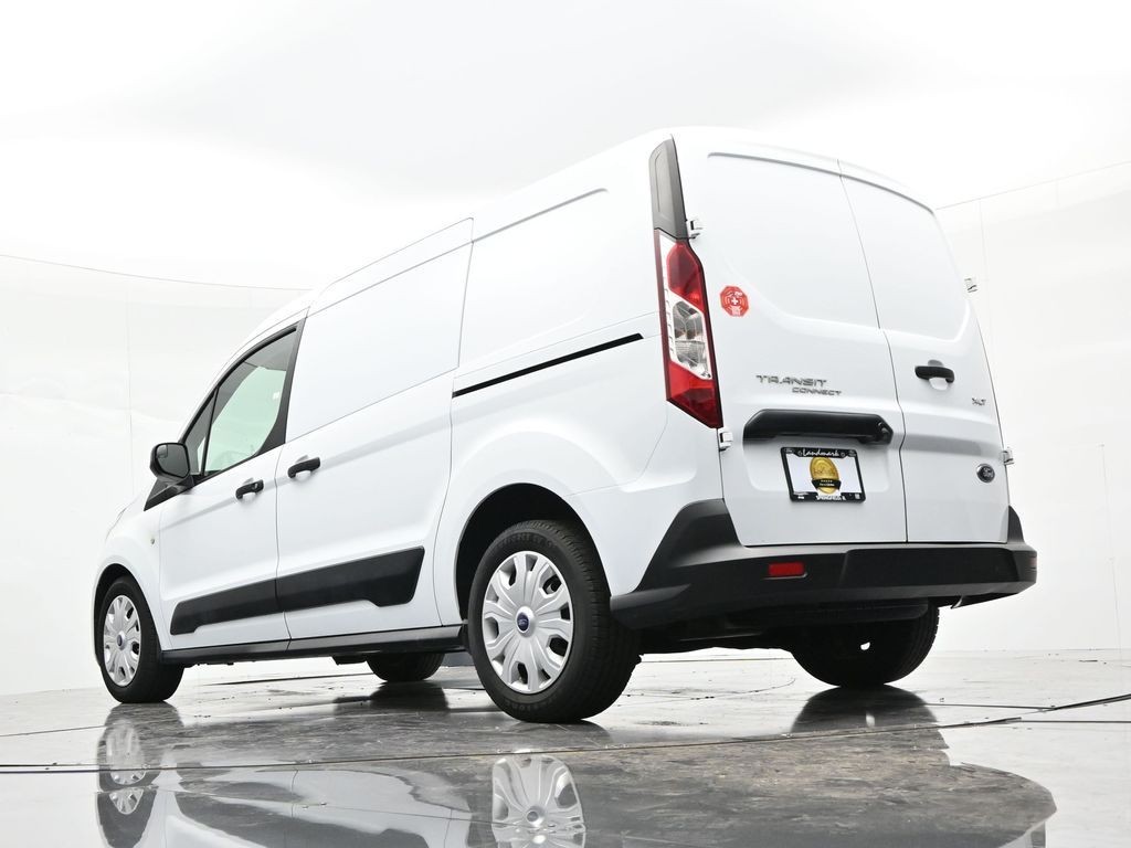 Ford Transit Connect Van Vehicle Full-screen Gallery Image 28