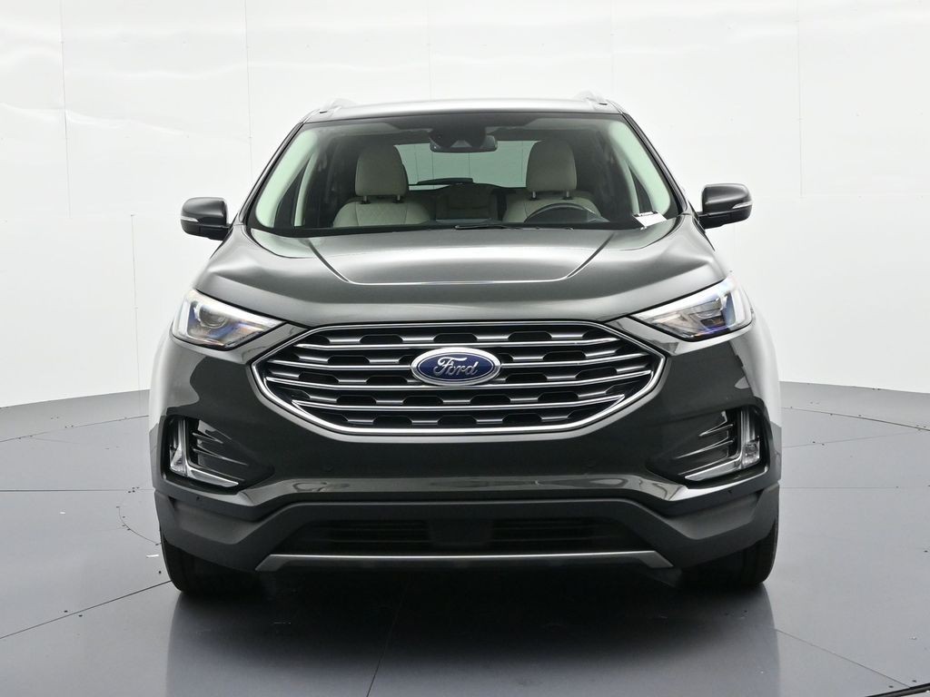 Ford Edge Vehicle Full-screen Gallery Image 3