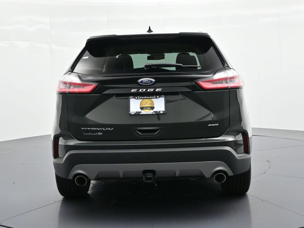 Ford Edge Vehicle Full-screen Gallery Image 7