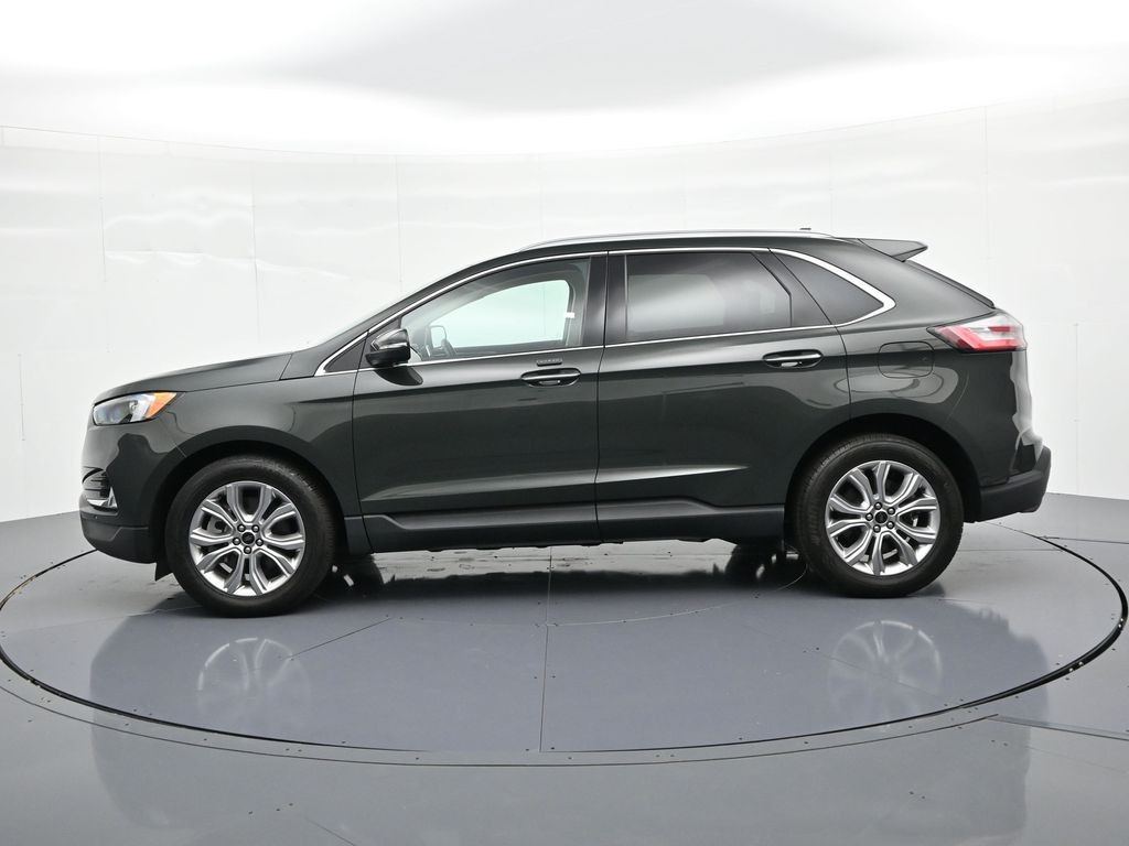 Ford Edge Vehicle Full-screen Gallery Image 9