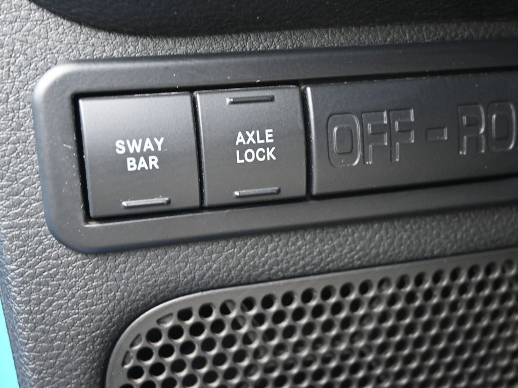 Ford Edge Vehicle Full-screen Gallery Image 23