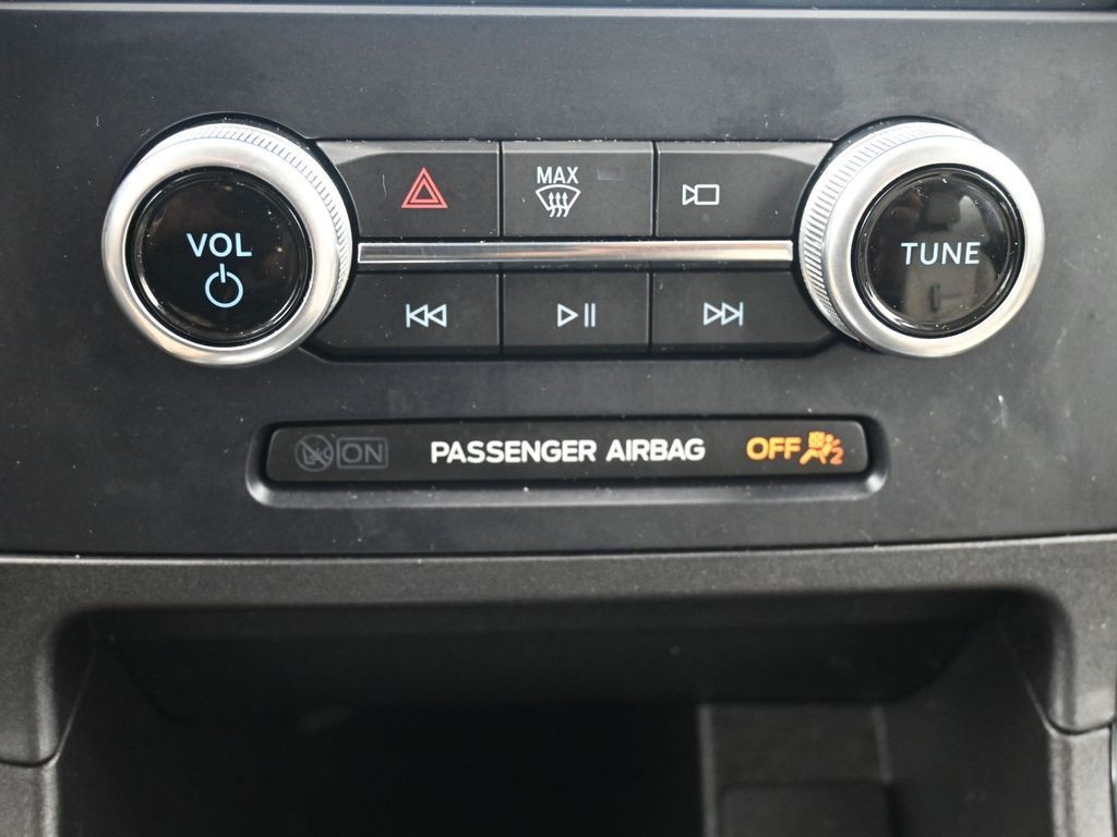 Ford Edge Vehicle Full-screen Gallery Image 28