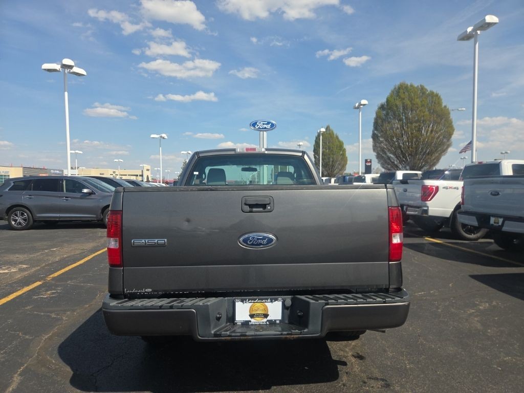 Ford F-150 Vehicle Full-screen Gallery Image 5