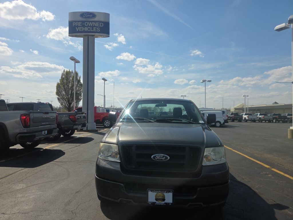 Ford F-150 Vehicle Full-screen Gallery Image 9