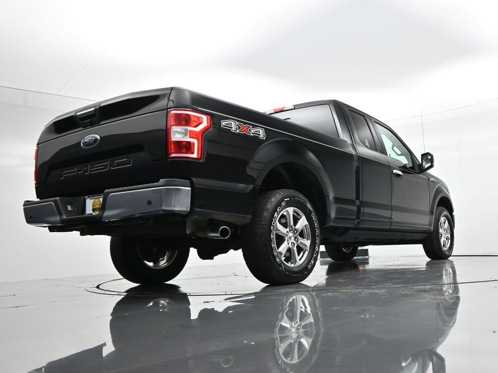 Ford F-150 Vehicle Full-screen Gallery Image 27