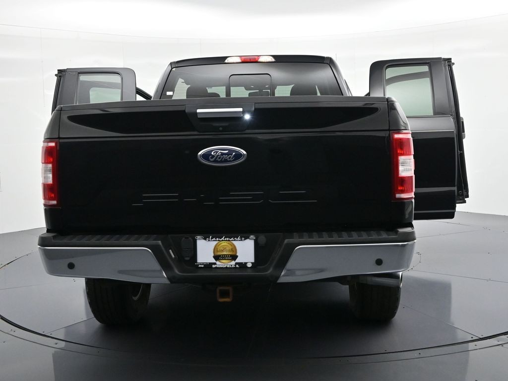 Ford F-150 Vehicle Full-screen Gallery Image 32