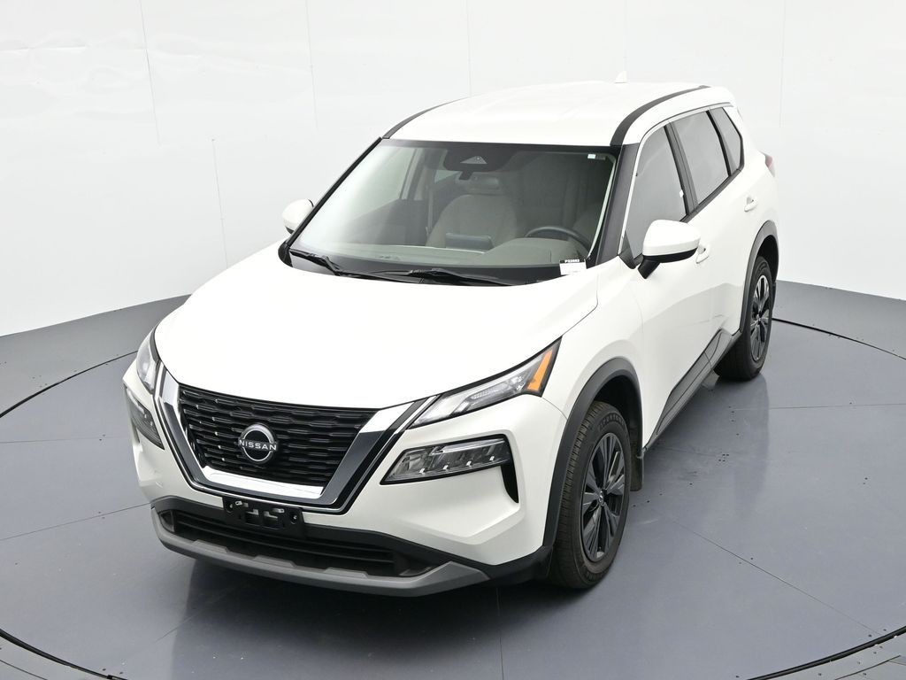Nissan Rogue Vehicle Full-screen Gallery Image 24