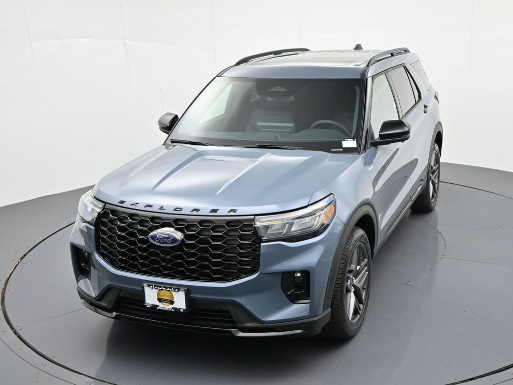 Ford Explorer Vehicle Full-screen Gallery Image 25