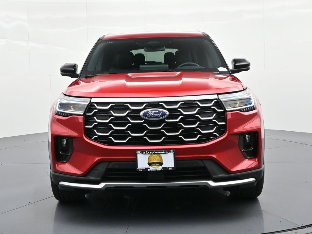 Ford Explorer Vehicle Full-screen Gallery Image 3