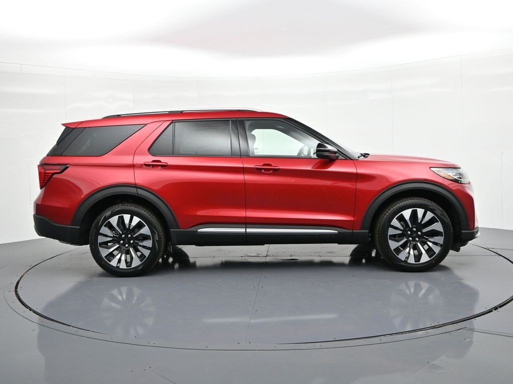 Ford Explorer Vehicle Full-screen Gallery Image 5