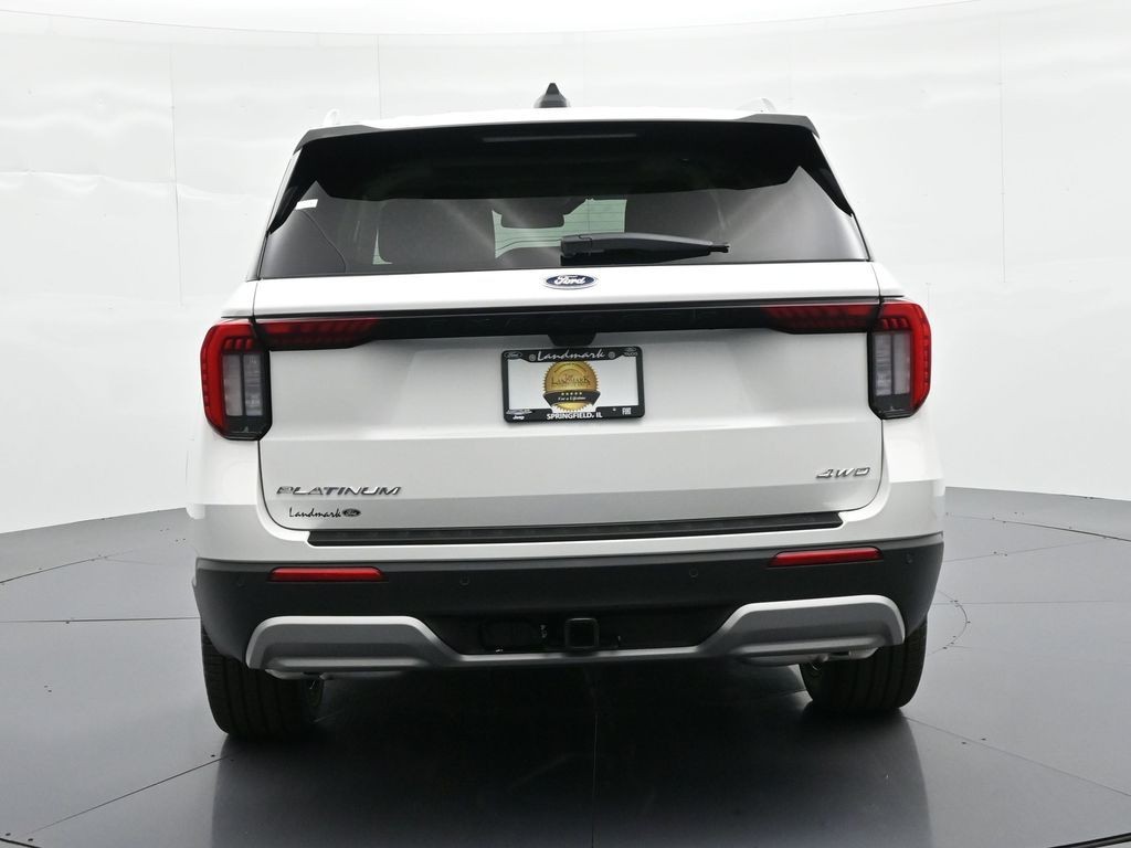 Ford Explorer Vehicle Full-screen Gallery Image 7