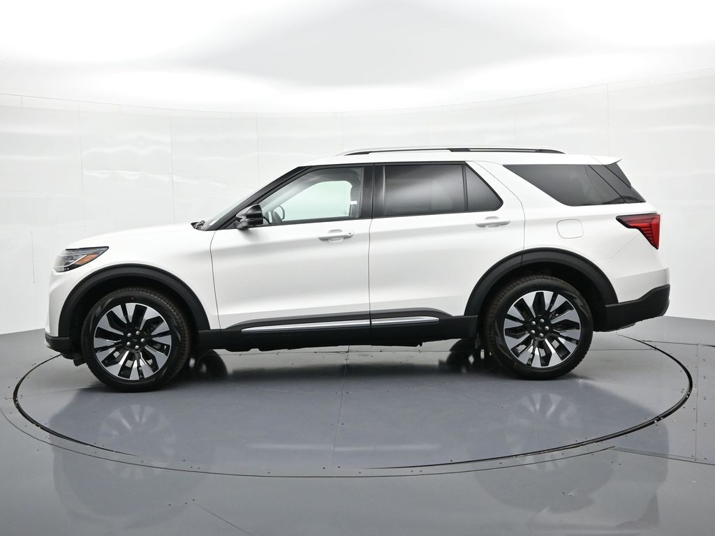 Ford Explorer Vehicle Full-screen Gallery Image 9