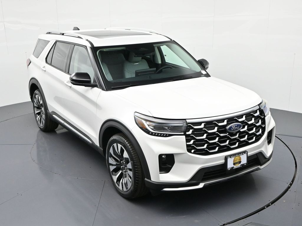 Ford Explorer Vehicle Full-screen Gallery Image 23