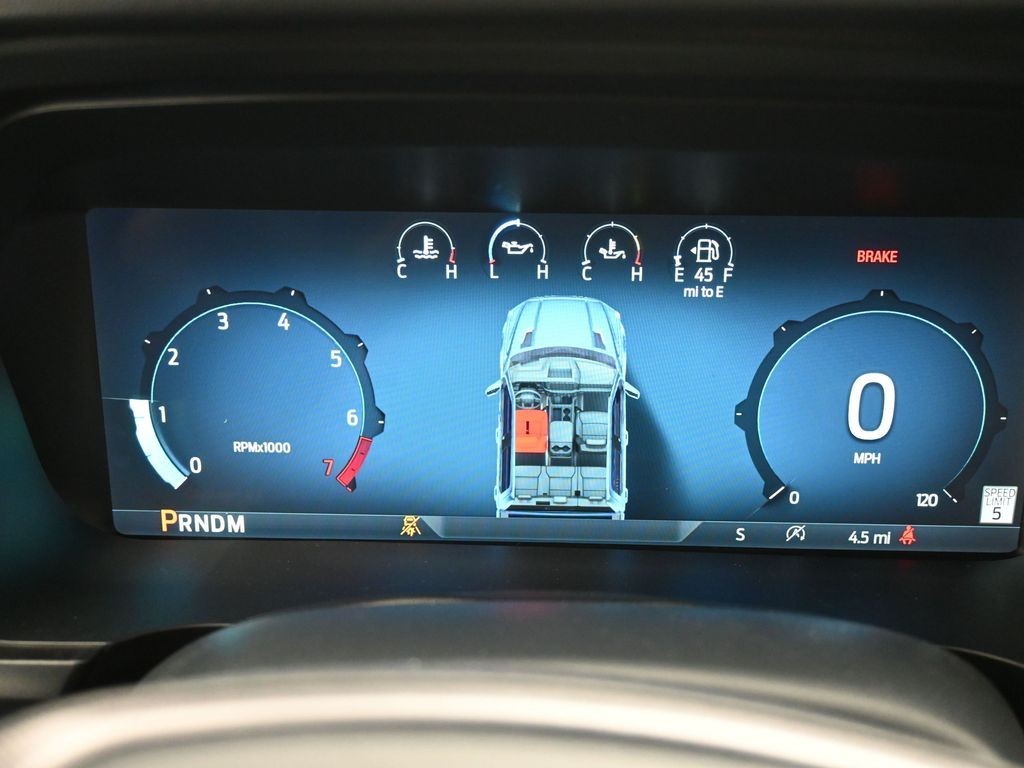 Ford F-150 Vehicle Full-screen Gallery Image 10