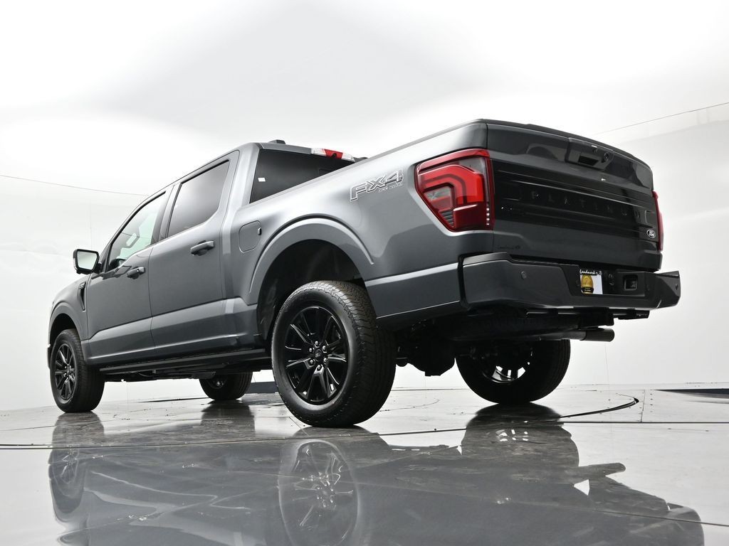 Ford F-150 Vehicle Full-screen Gallery Image 37