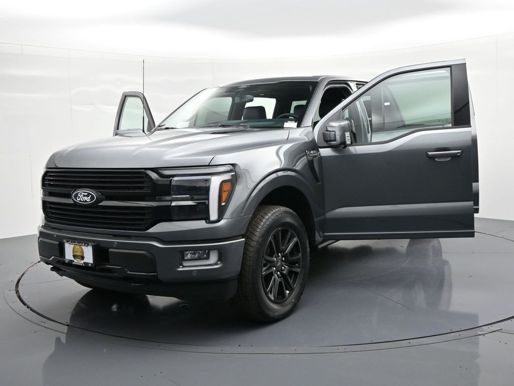 Ford F-150 Vehicle Full-screen Gallery Image 43