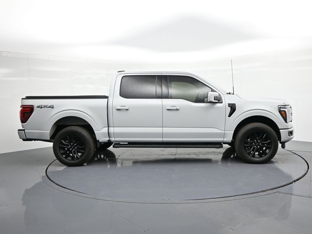 Ford F-150 Vehicle Full-screen Gallery Image 5